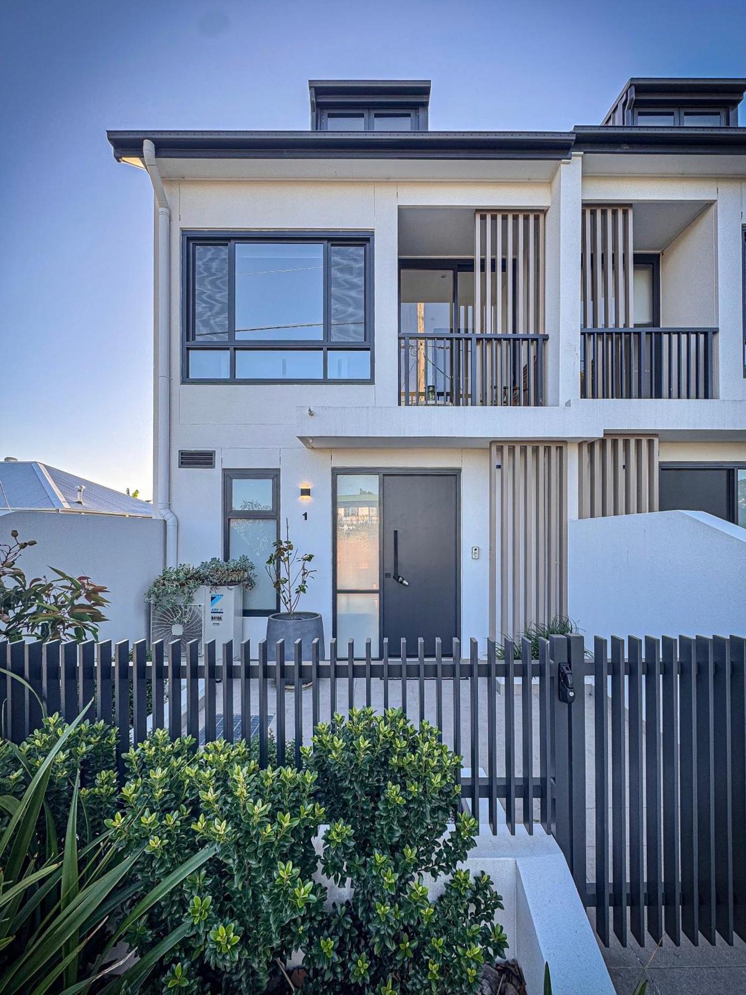 Brand New 3 Bedrooms Townhouse In North Paramatta Sydney